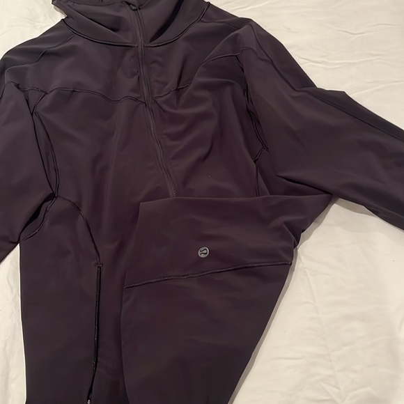 LULULEMON Mist Over Windbreaker - Picture 2 of 4